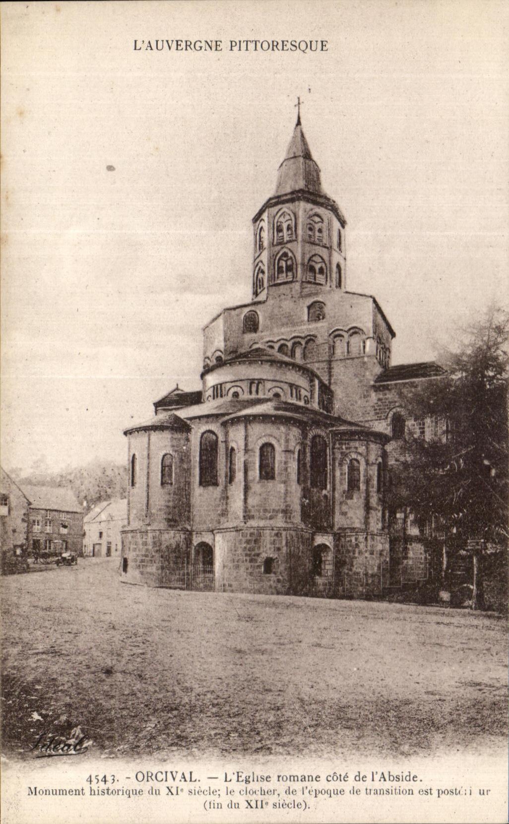 CPA Picturesque Auvergne Orcival the Church fomane