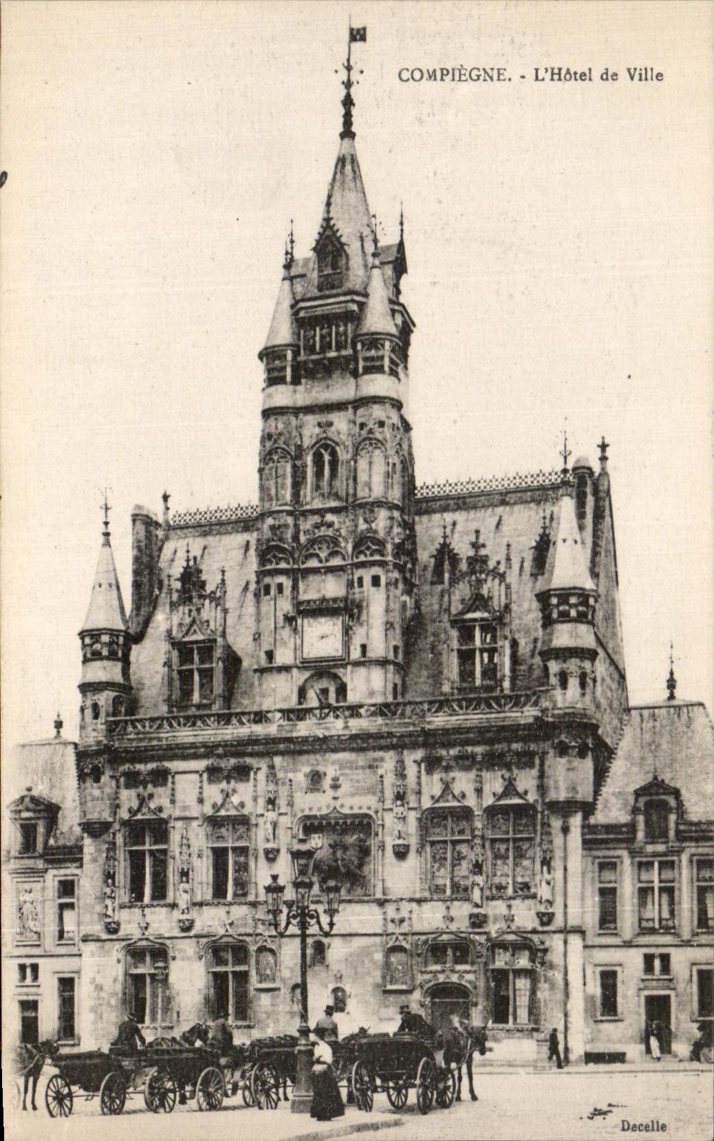 CPA Compiegne the Town hall