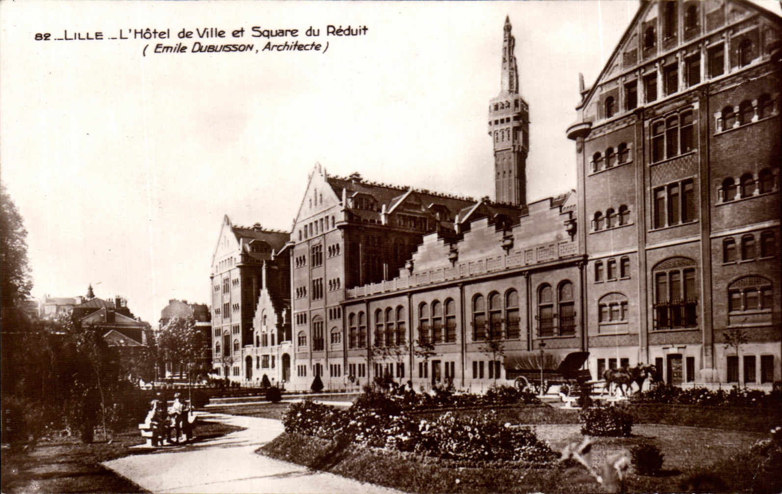CPA Lille the Town hall and Public garden of the Tiny room