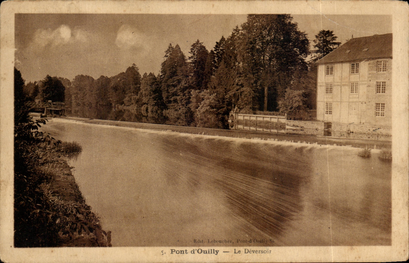 CPA Bridge of Ouilly the Outfall