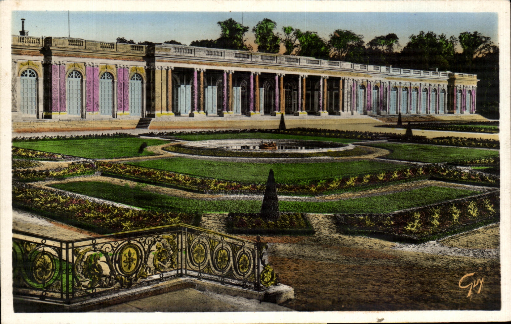 CPA Versailles Palais du Grand Trianon Le Peristyle et les Jardins
