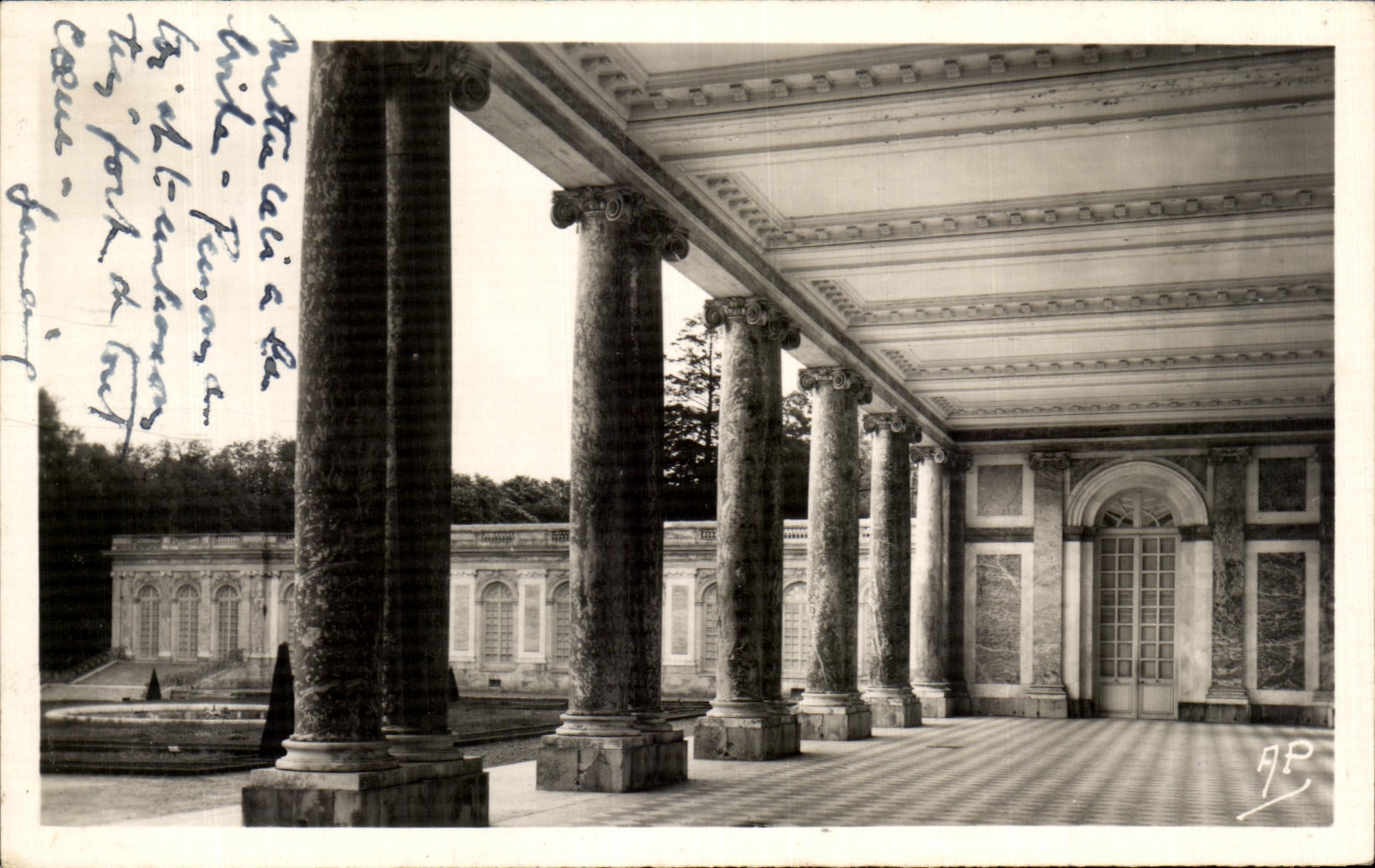 CPA Versailles Le Grand Trianon Le Penistyle