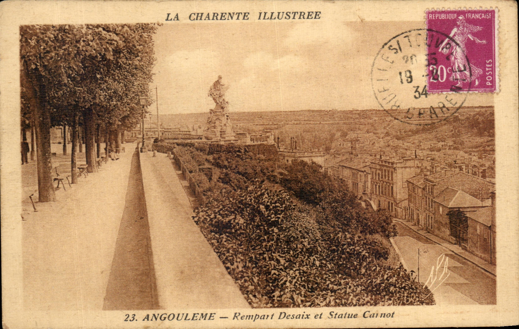 CPA La Charente Illustree Angouleme Rempart Desaix Et Staue Carnot