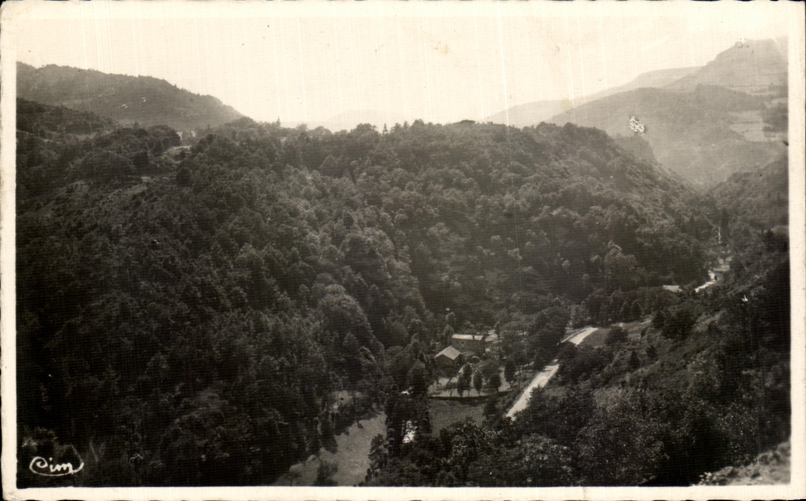 CPA Surroundings of Ardes on Couze Life of Mill in the Valley of Couze