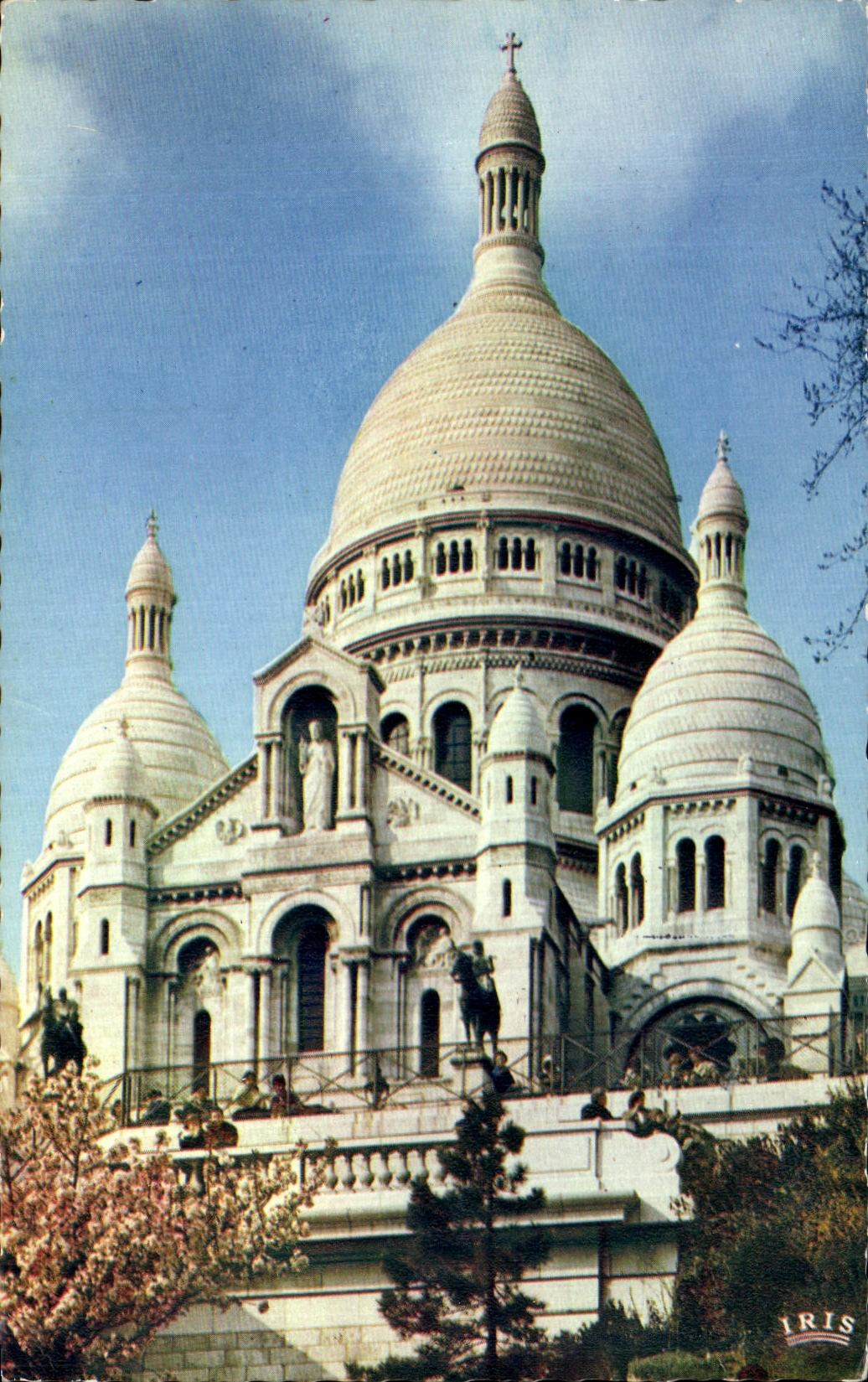 CPSM Paris La Basilique du Sacre Coeur de Montmartre