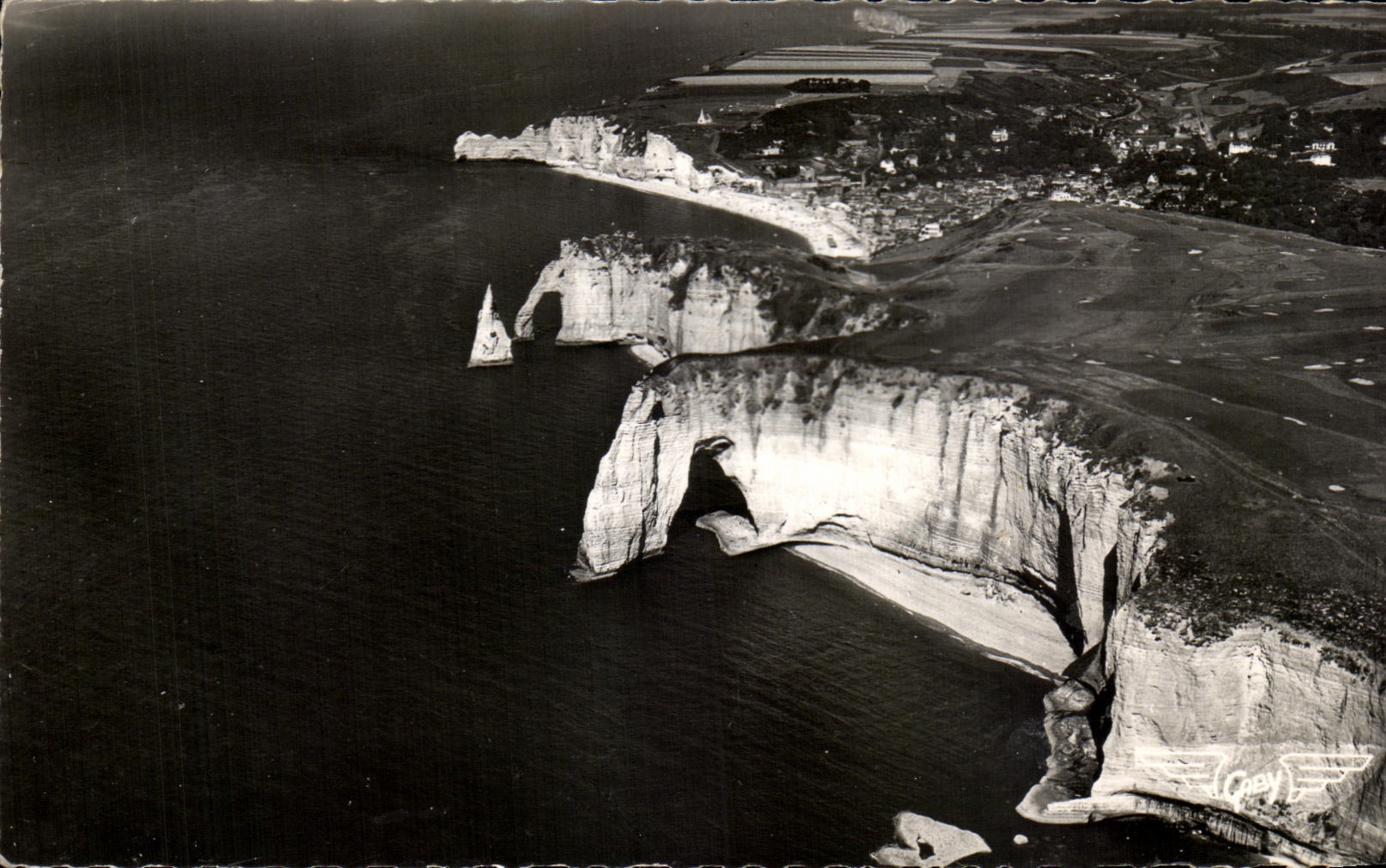 CPSM Etretat View On the Gates