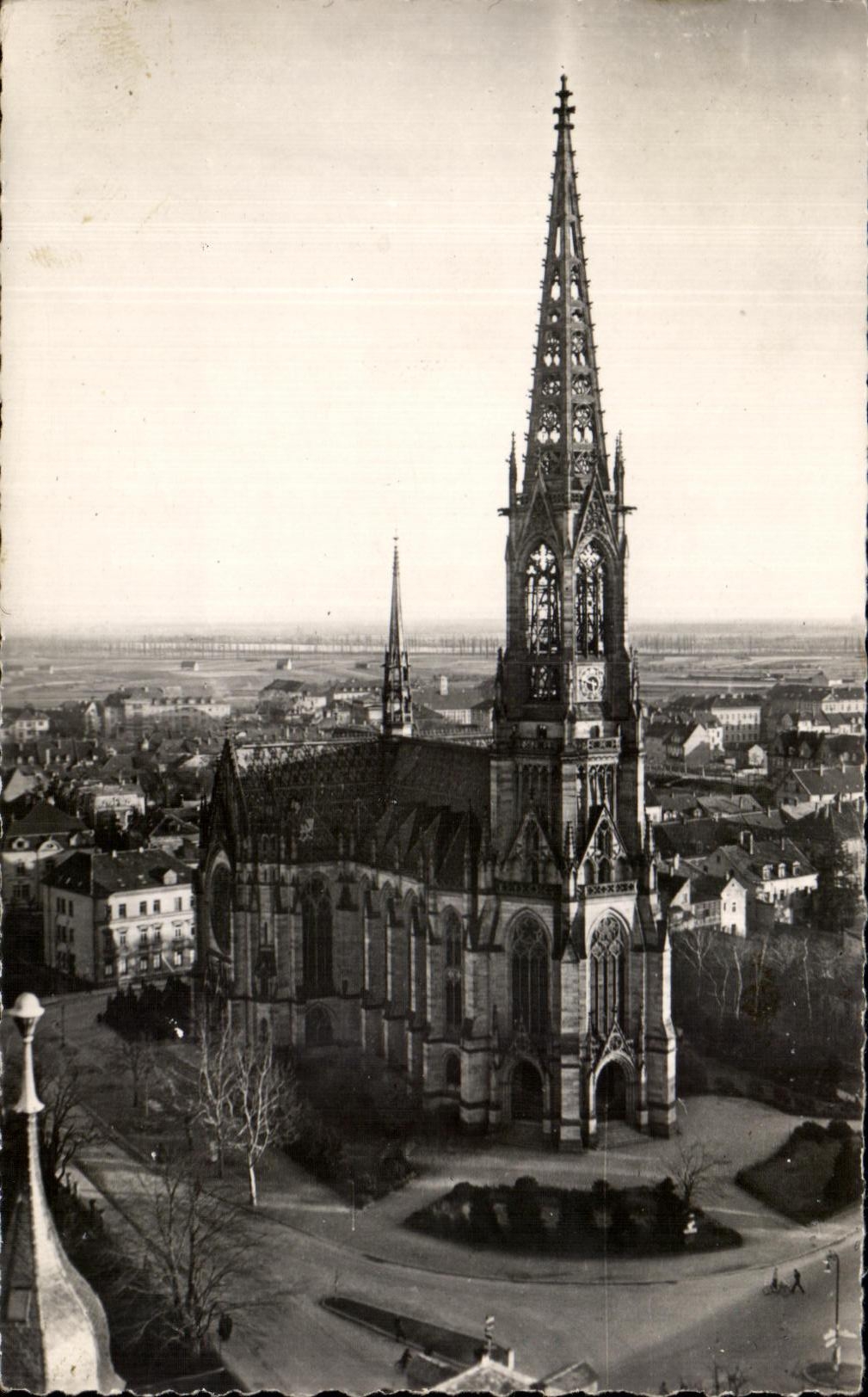 CPA Spire Le Temple Protestant 