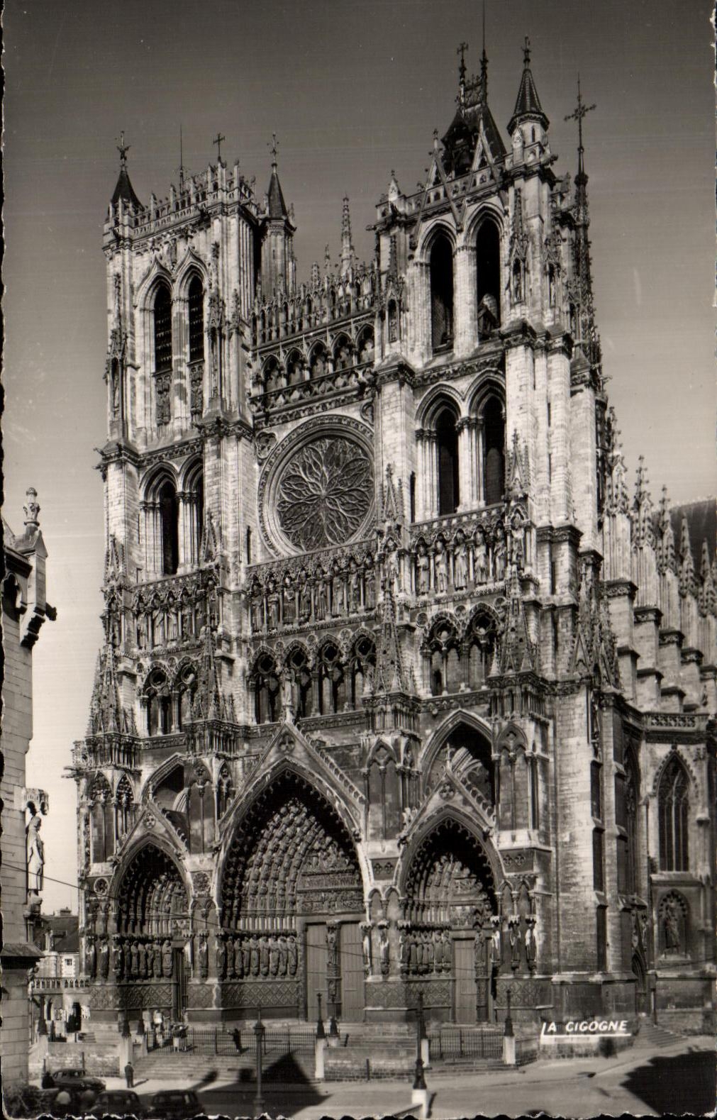 CPA Amiens the Overall picture Cathedral