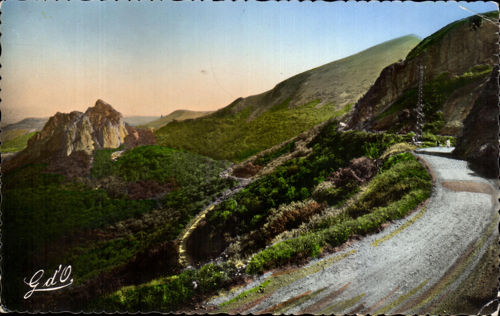 CPA Auvergne Route Thermal of Auvergne Roche Sanadoire Cirque of Fits