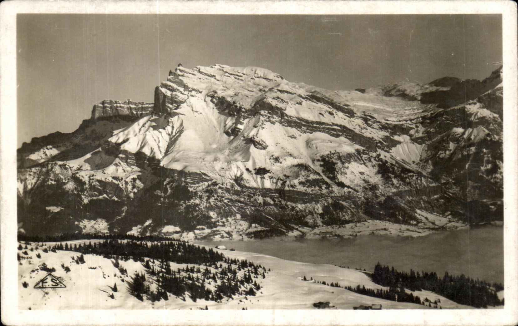 CPA Megeve Et Ses Environs En Hiver 