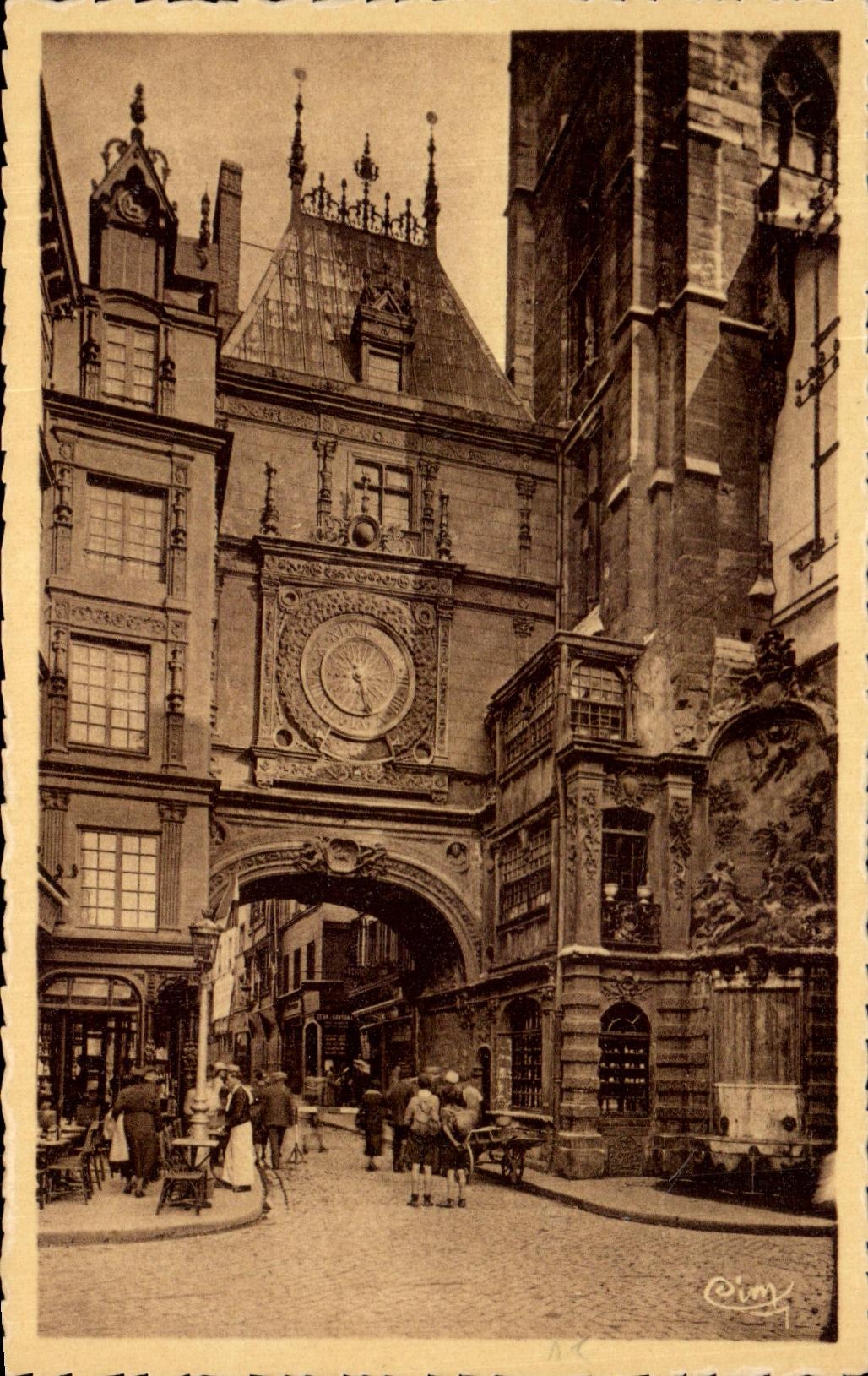 CPA Rouen the Large Clock the Arcade