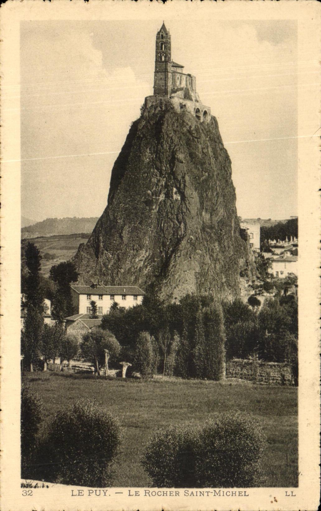 CPA Le Puy Le Rocher Saint Michel