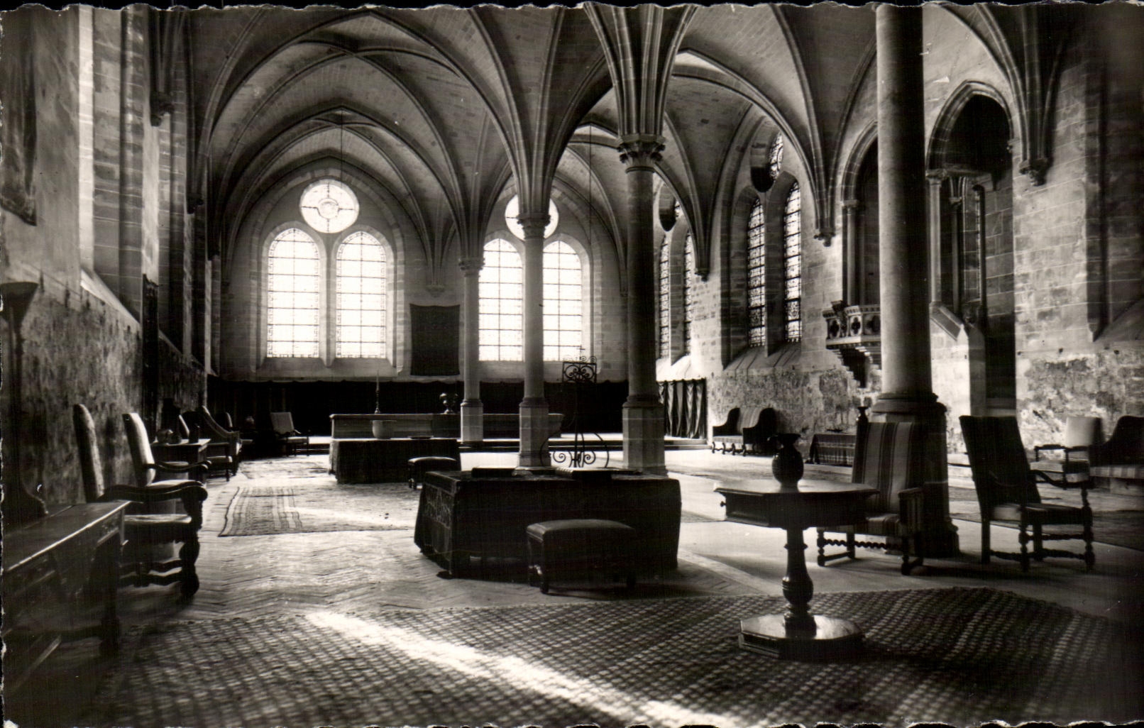CPA Ancien refectoire abbaye de Royaumont Asnieres sur Oise