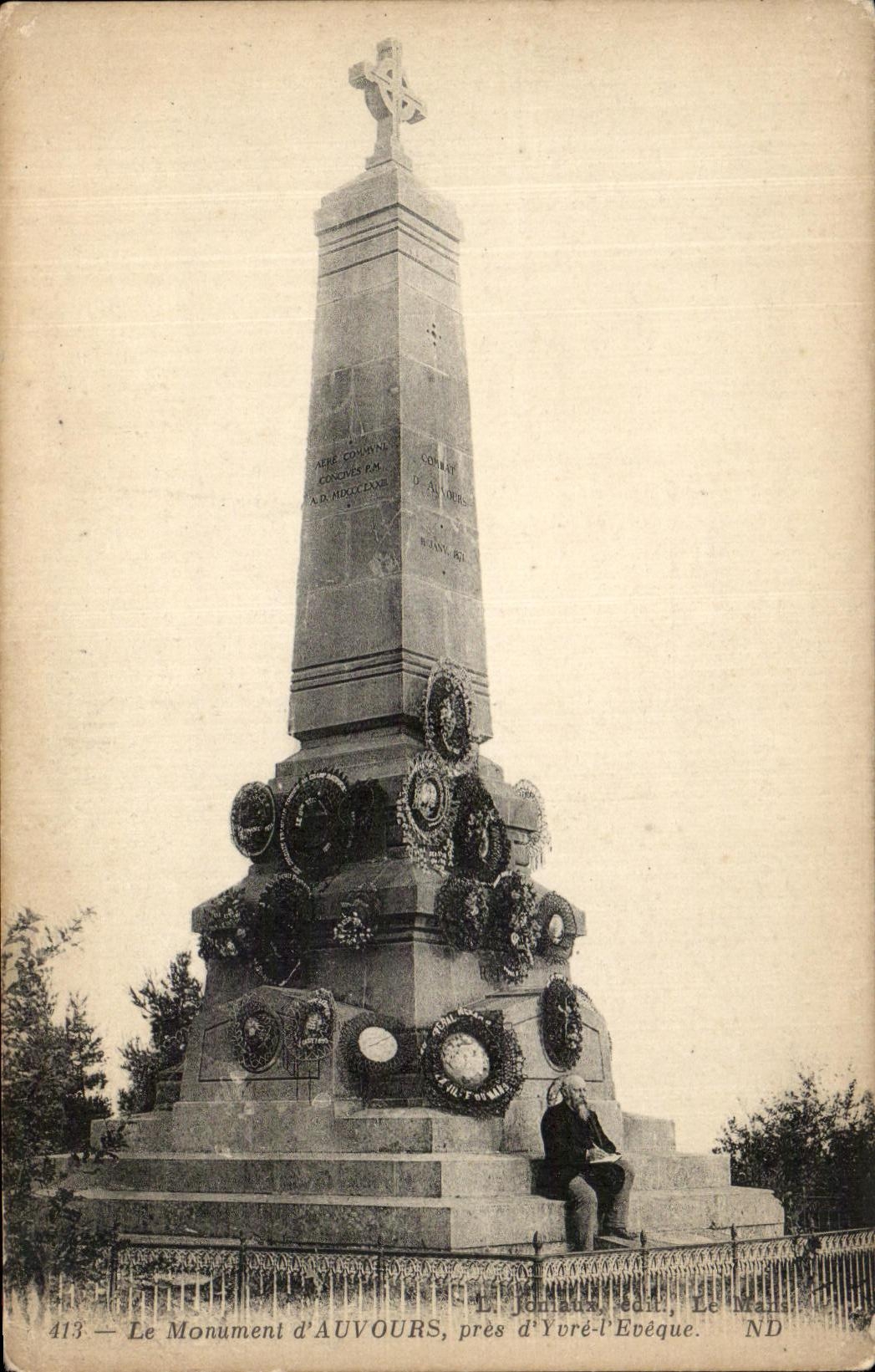 CPA the Monument of Auvours Close to Yvre the Bishop