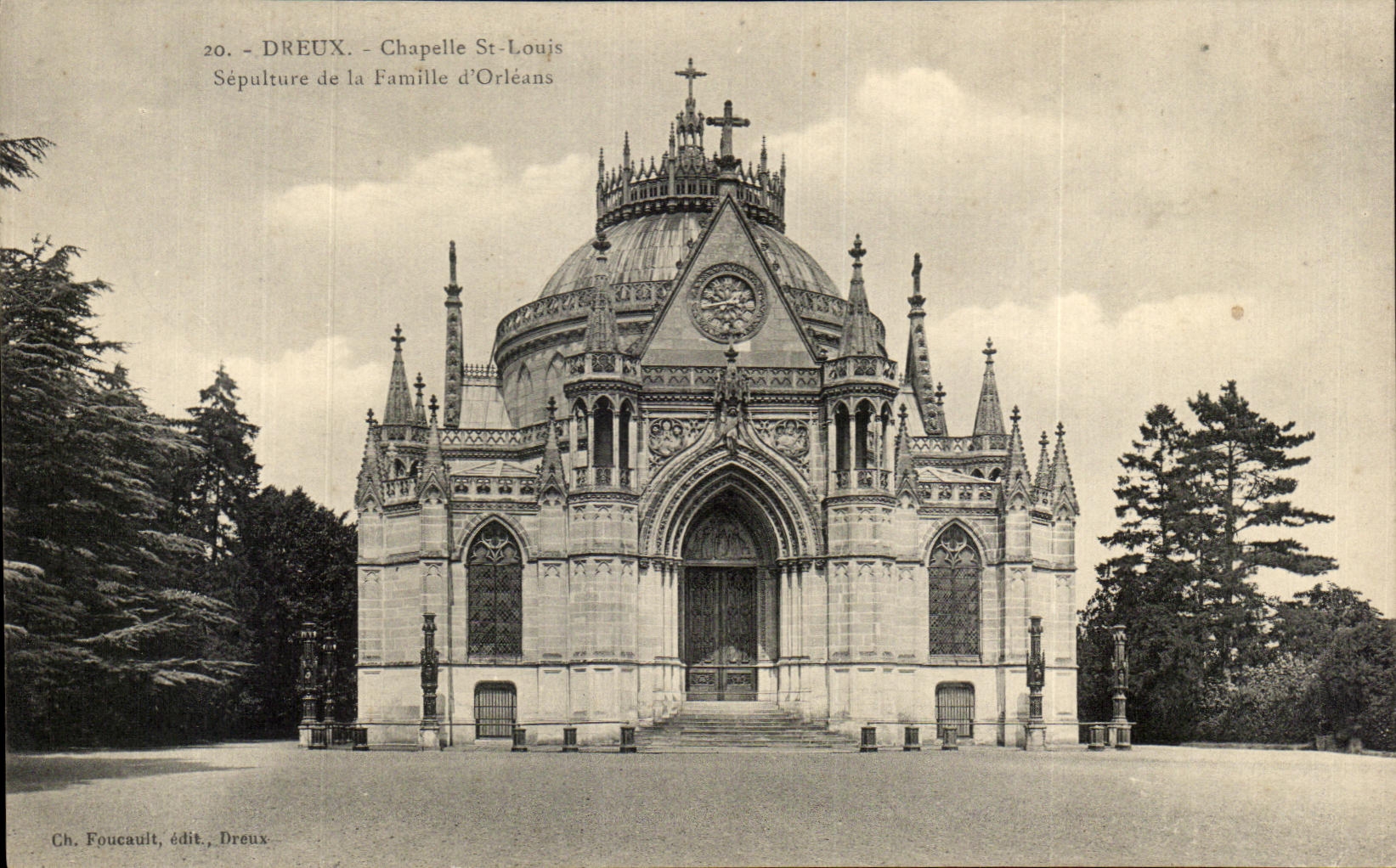 CPA Dreux Chapelle St Louis sepulture De La Famille D'Orleans
