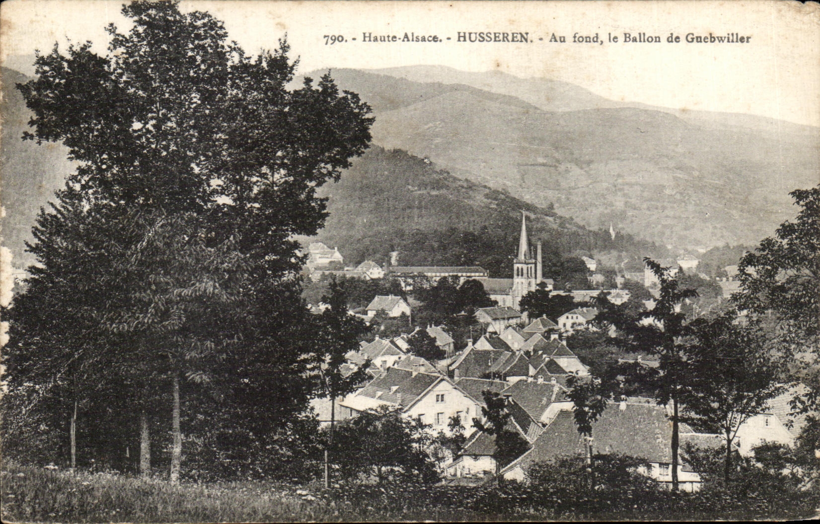 CPA Husseren At the Bottom the Balloon of Guebwiller