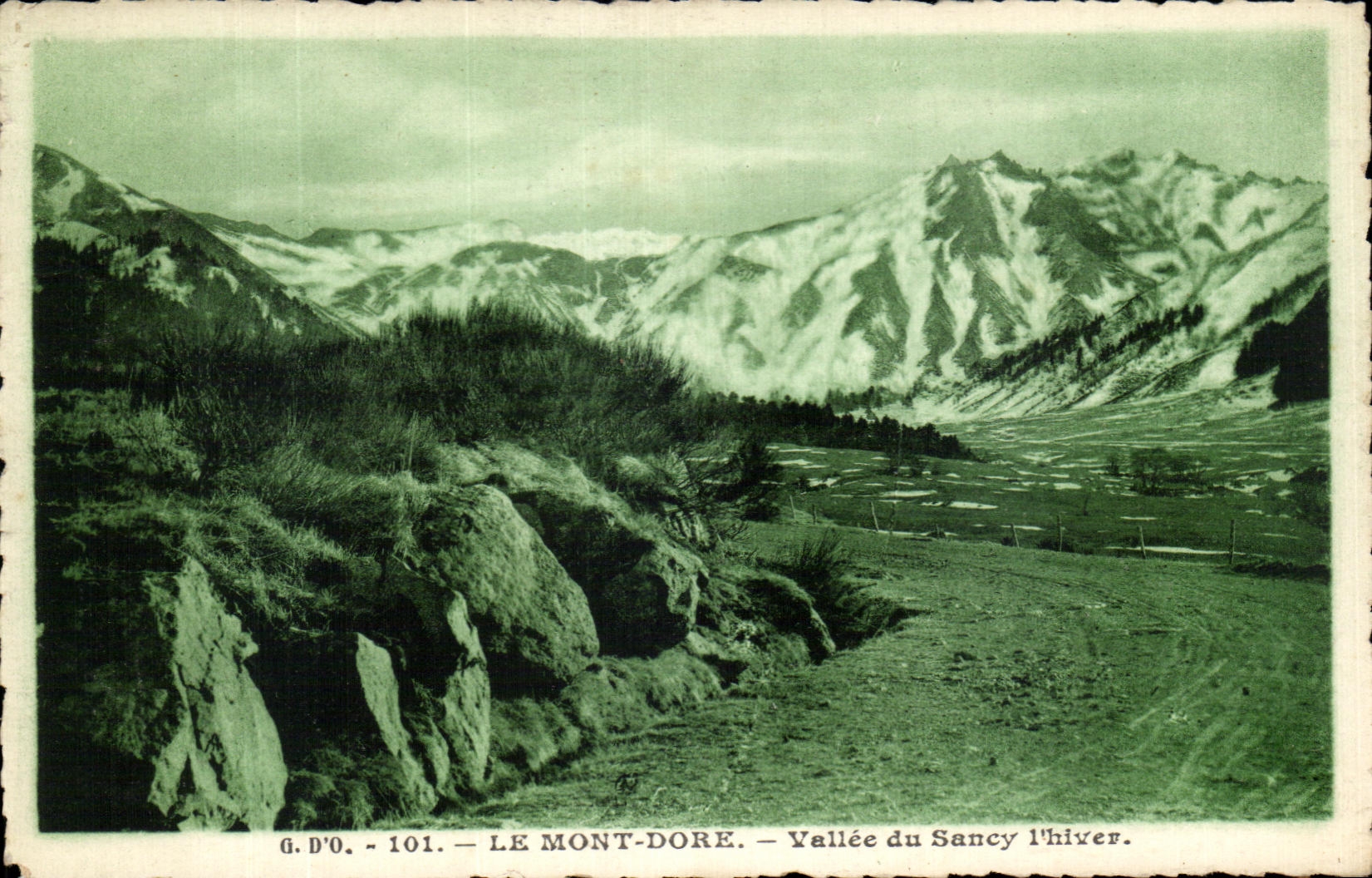 CPA the Mount Gilds Valley of Sancy I' Hiver