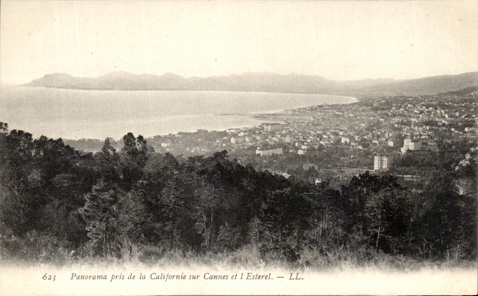 CPA Panorama Taken of California on Cannes and Esterel