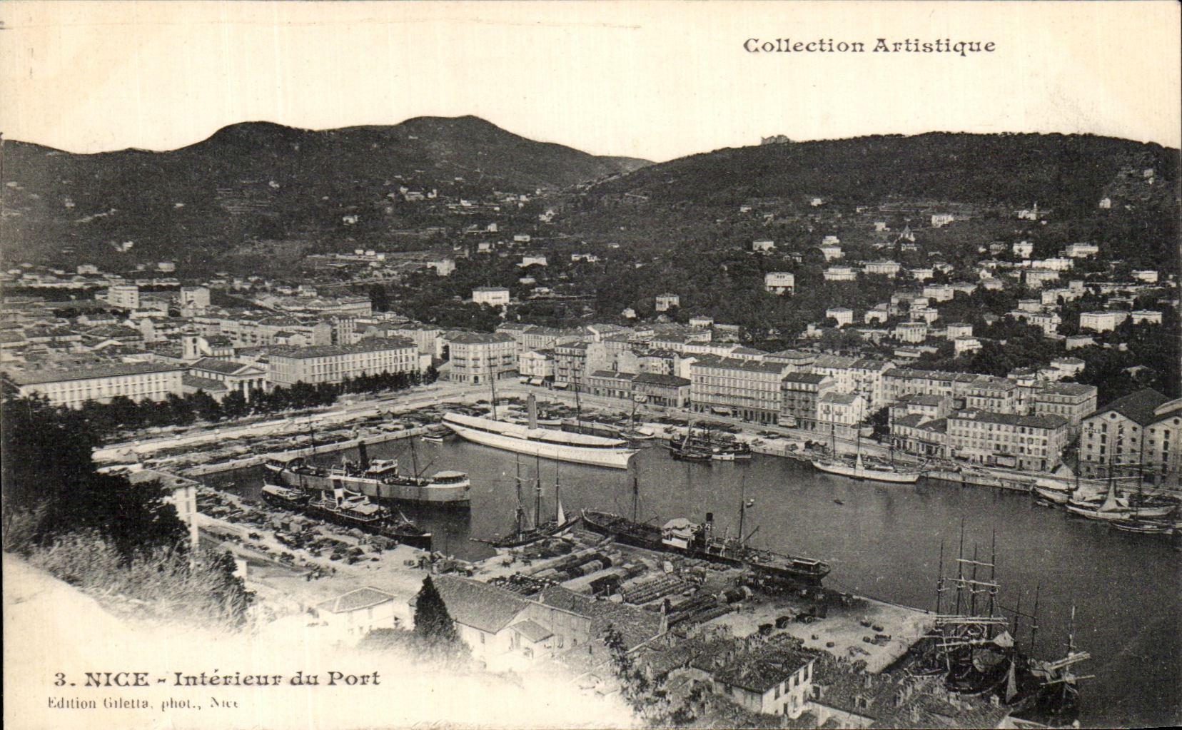 CPA Nice Interieur du Port Bateaux