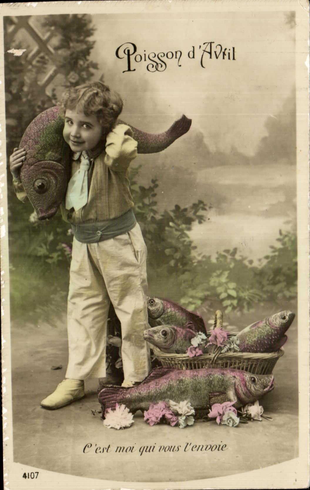 Cuerno de Avril del d de Poisson del nino de la fantasia de CPA de la abundancia