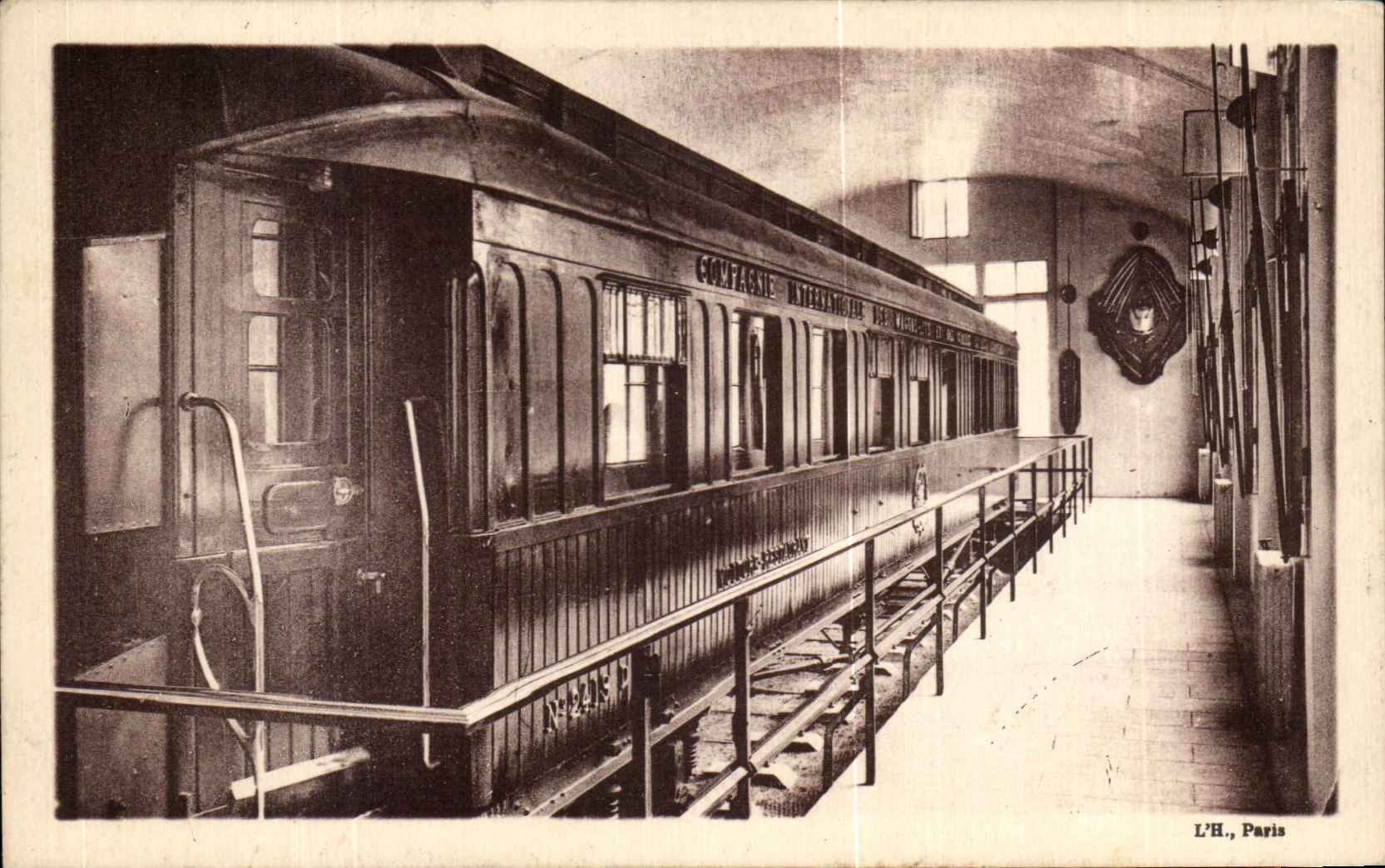 El taladro de CPA de Compiegne el coche del mariscal de Foch o era muestra el armisticio de Militaria