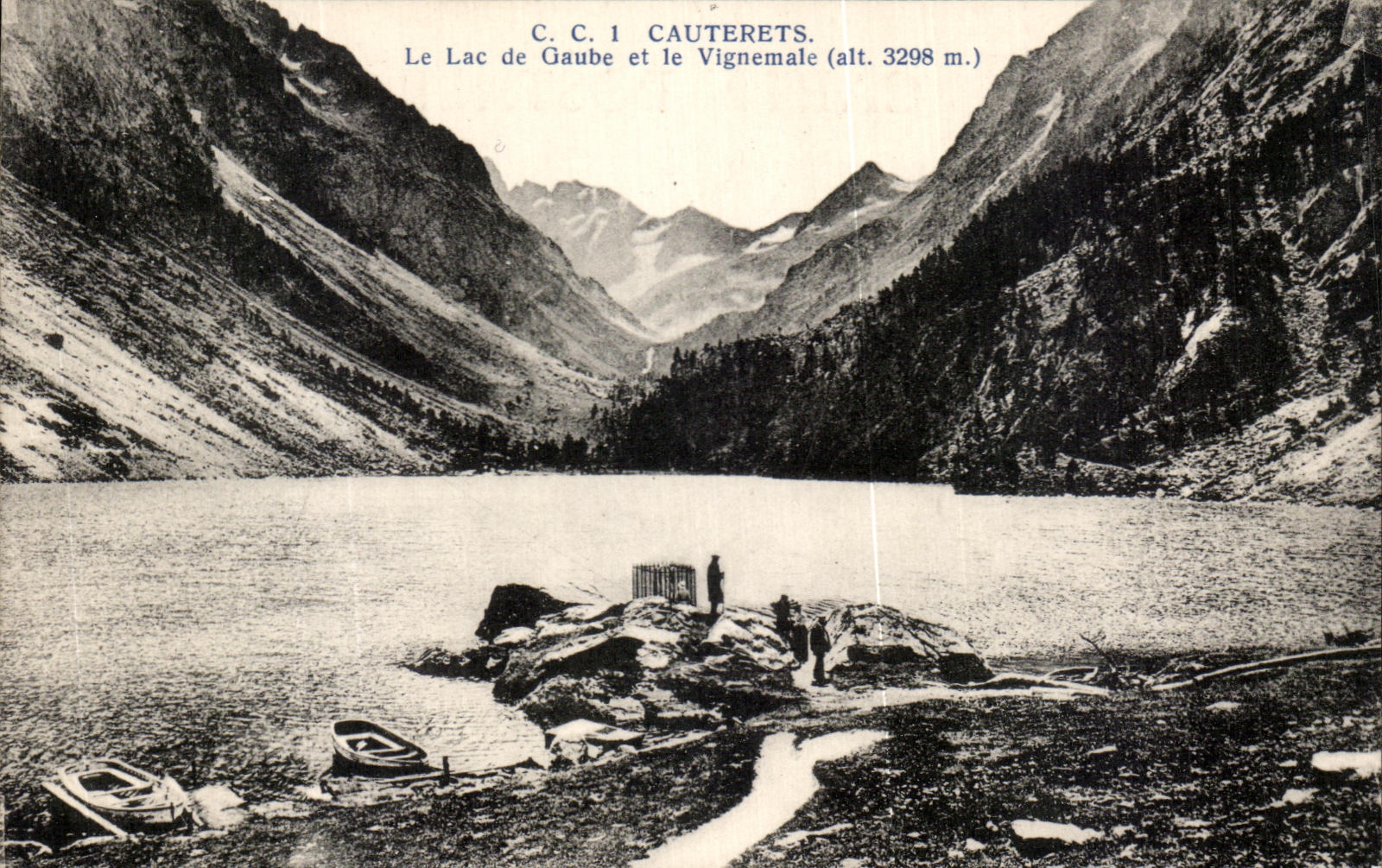CPA Cauterets the Lake Gaube And Vignemale