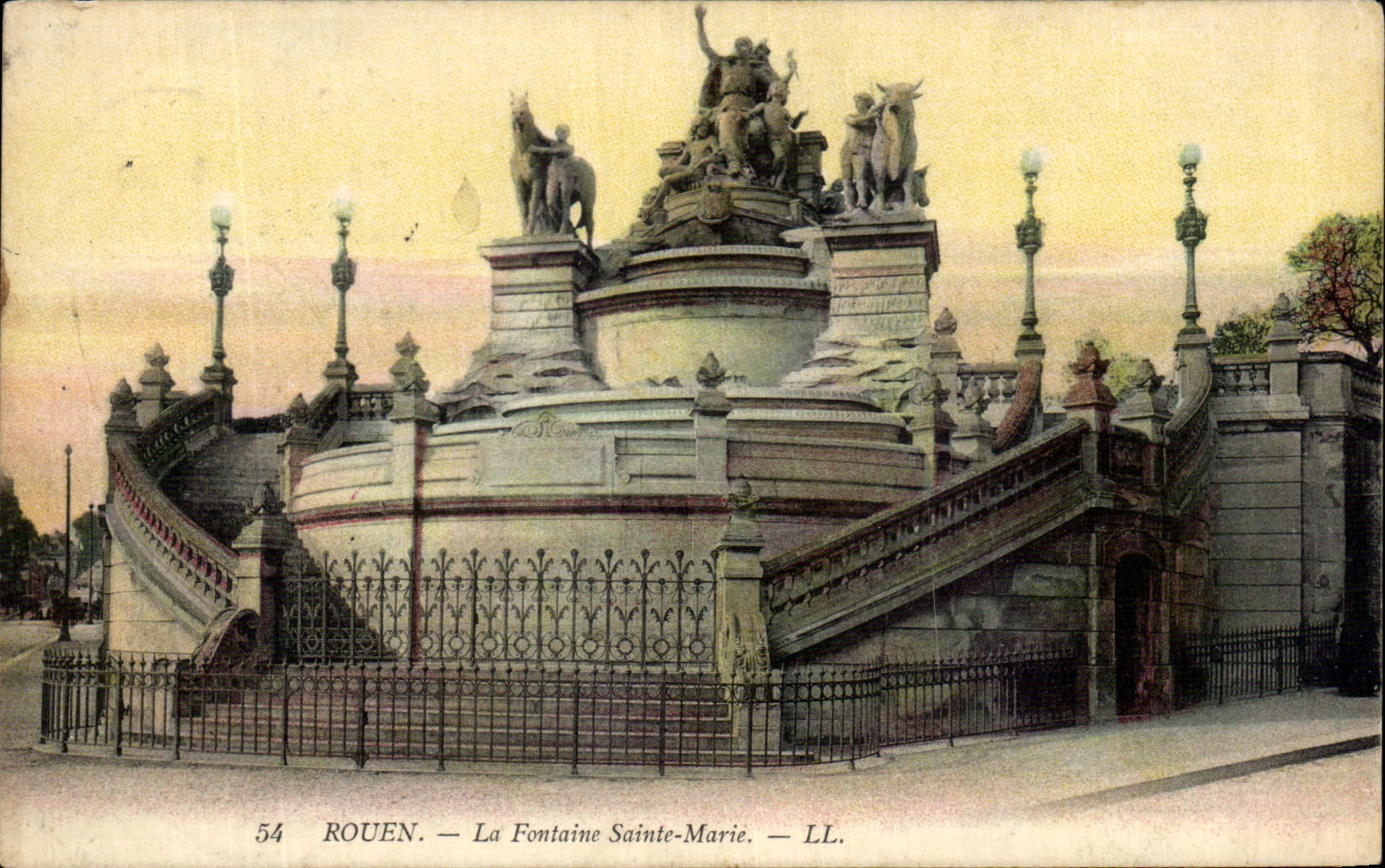 CPA Rouen the Fountain Sainte Marie