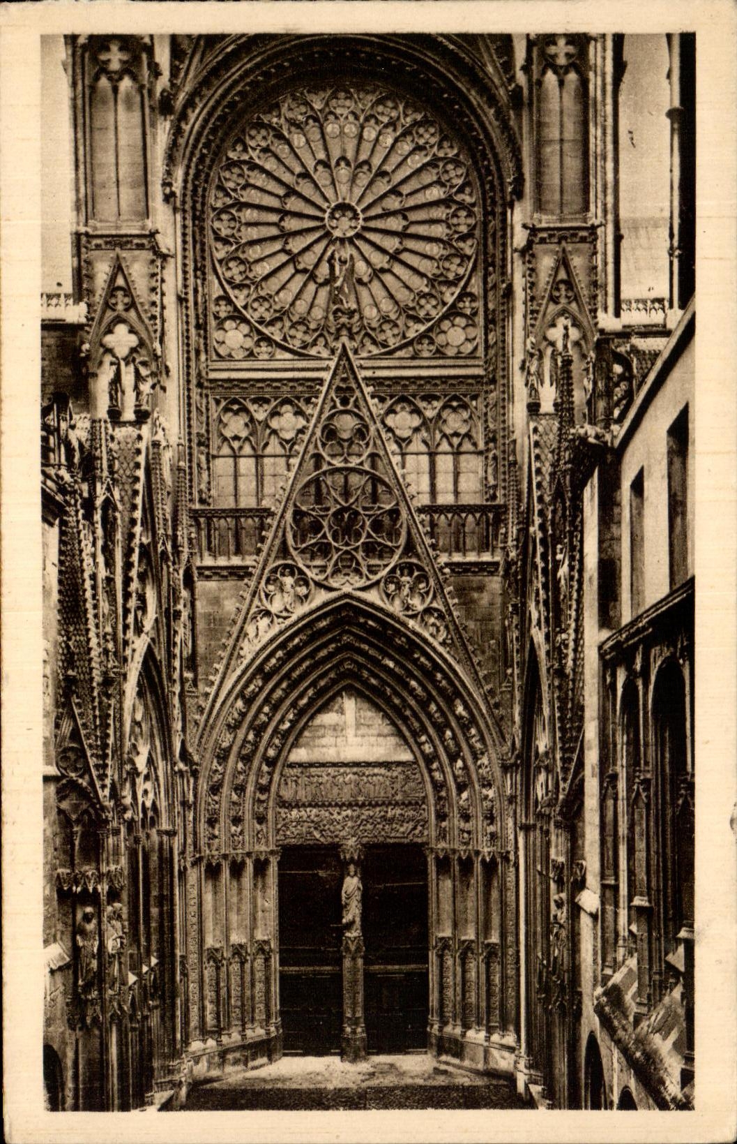 CPA Rouen the Cathedral and Court of Libraries