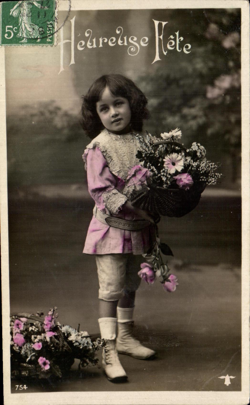 El nino feliz de CPA Fantaisie celebra