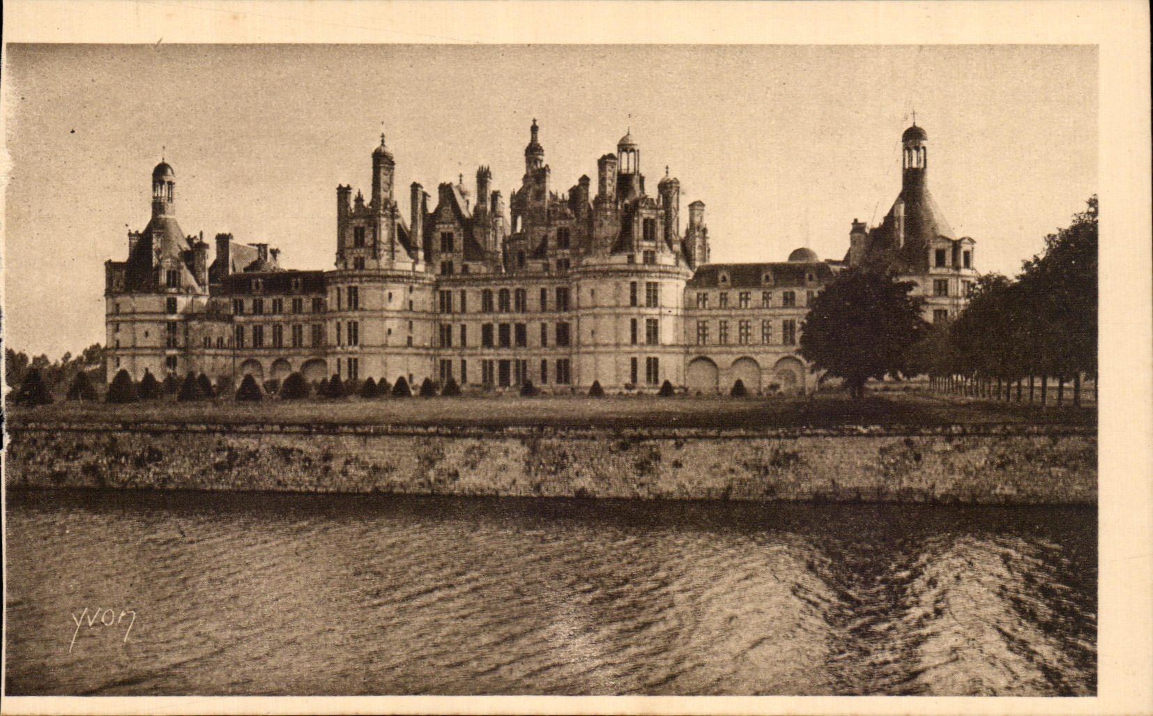 CPA La Douce France Chateaux De La Loire Chateau de Chambord Facade Nord