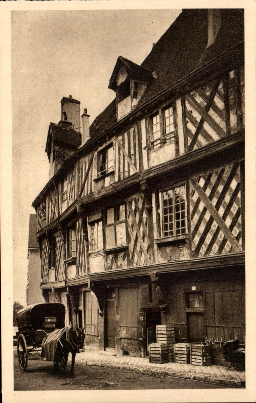 CPA Chartres the House of Salmon