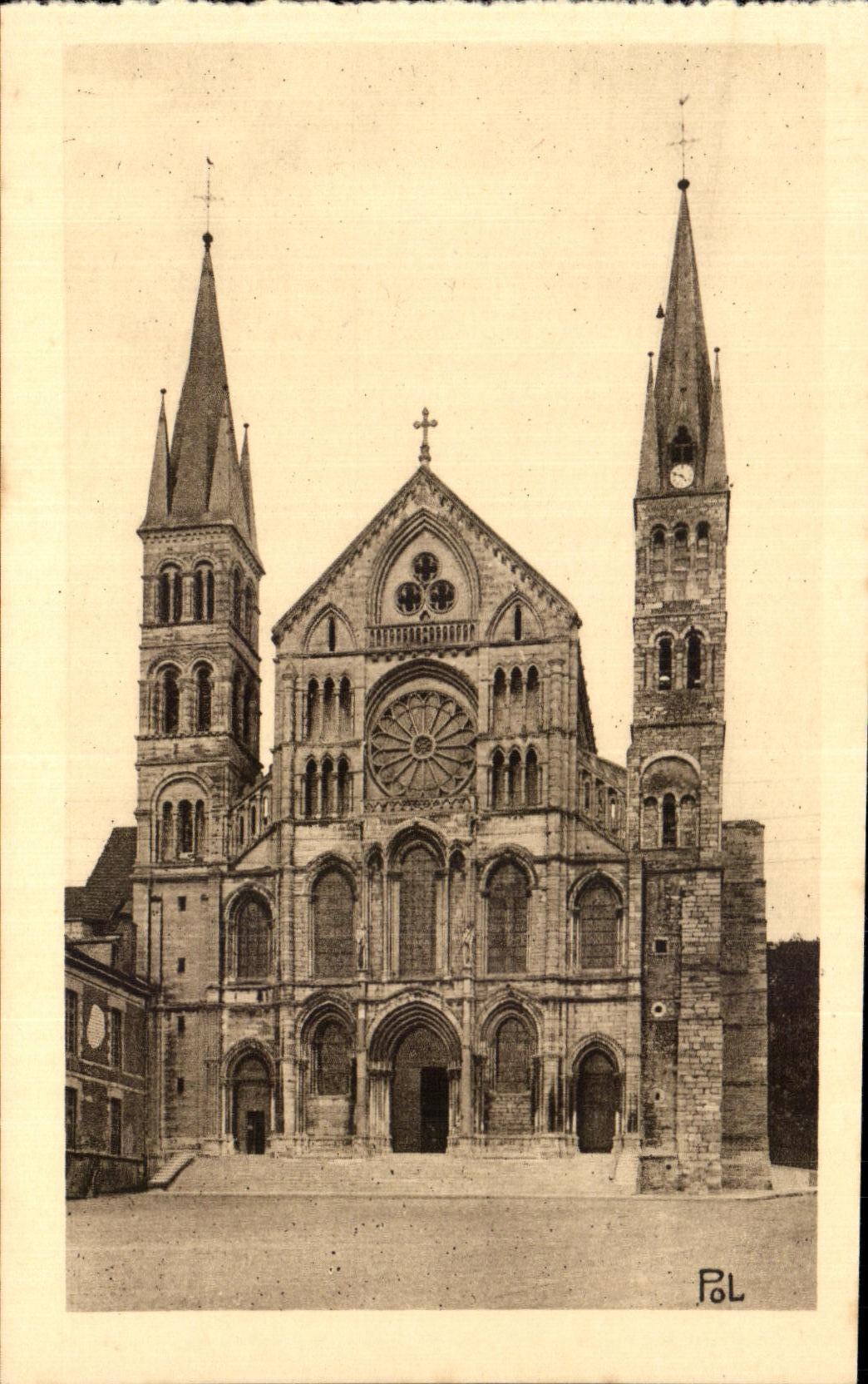 CPA the Reappearing City Rheims Church St Remi