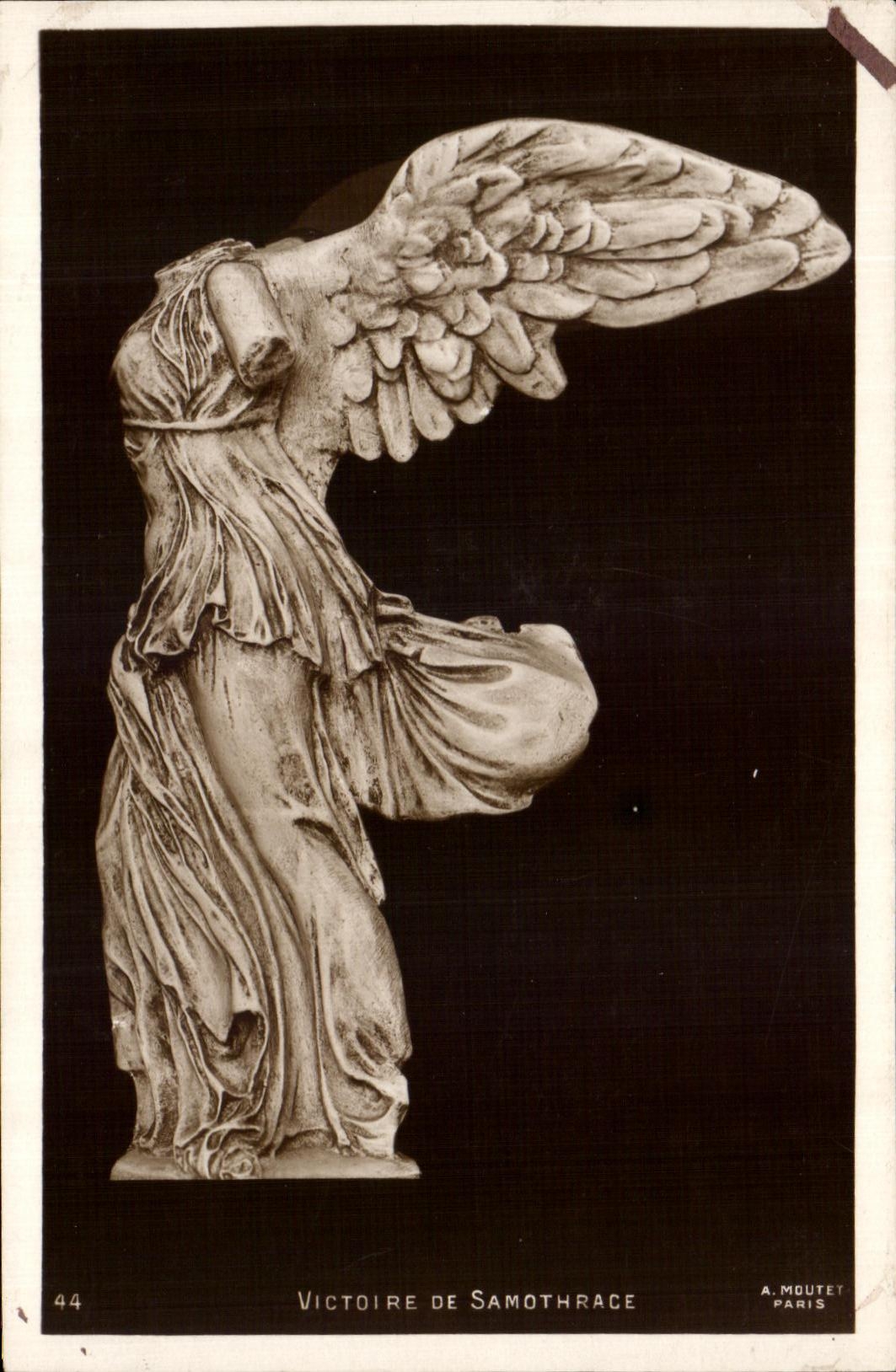CPA Victoire de Samothrace Paris museum of the Louvre