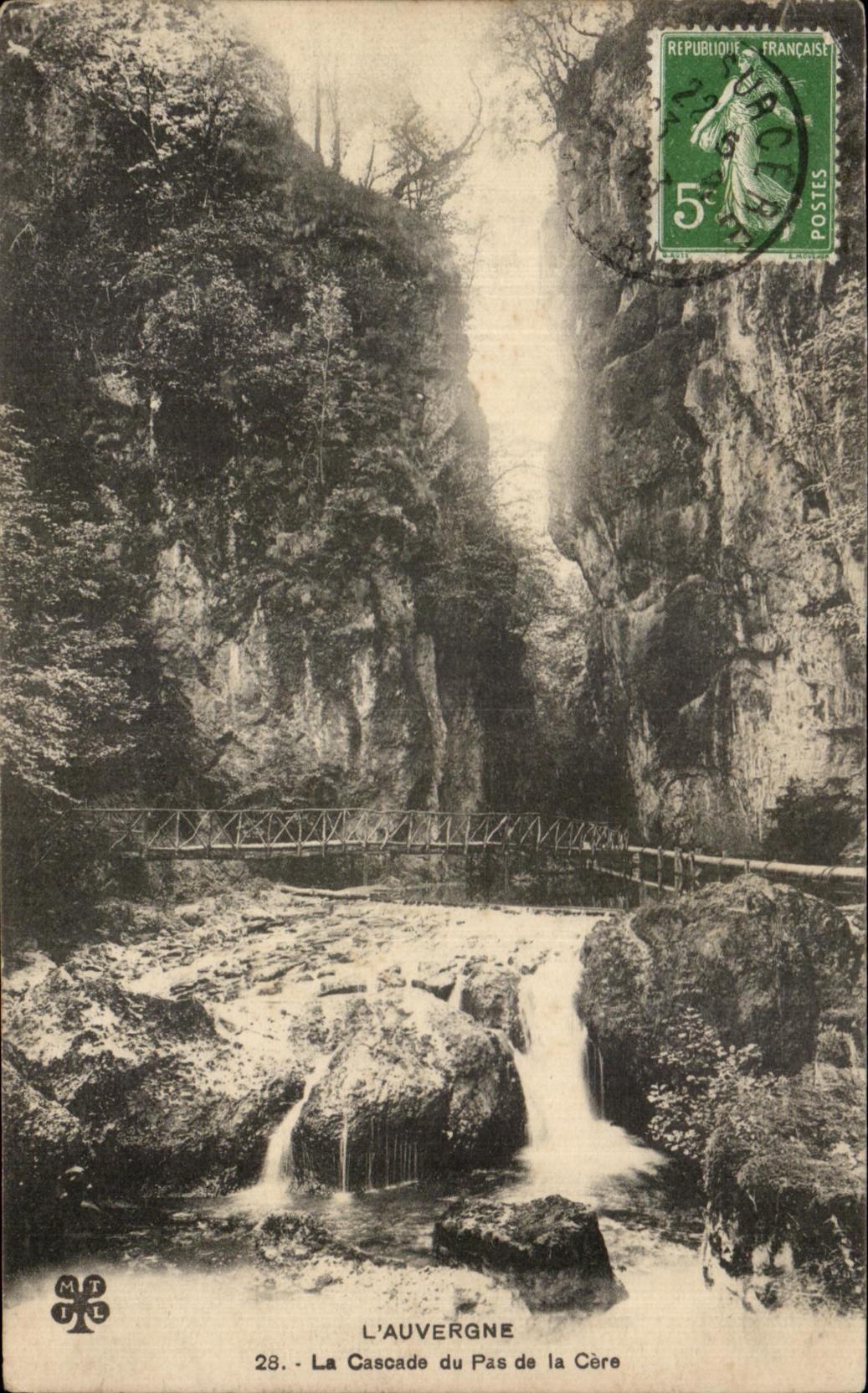 CPA Auvergne the Cascade of the Step of Cere