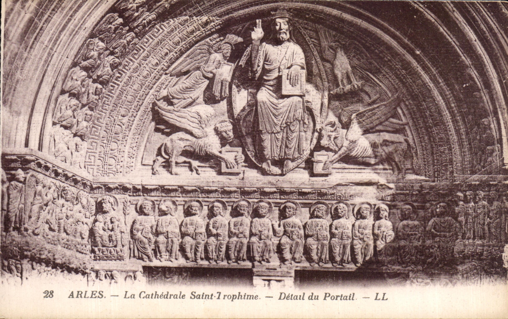 CPA Arles the Cathedral Saint Trophime Detail of the Gate