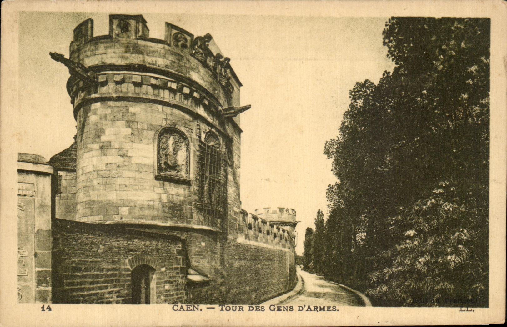 CPA Caen Tour des Gens d'Armes