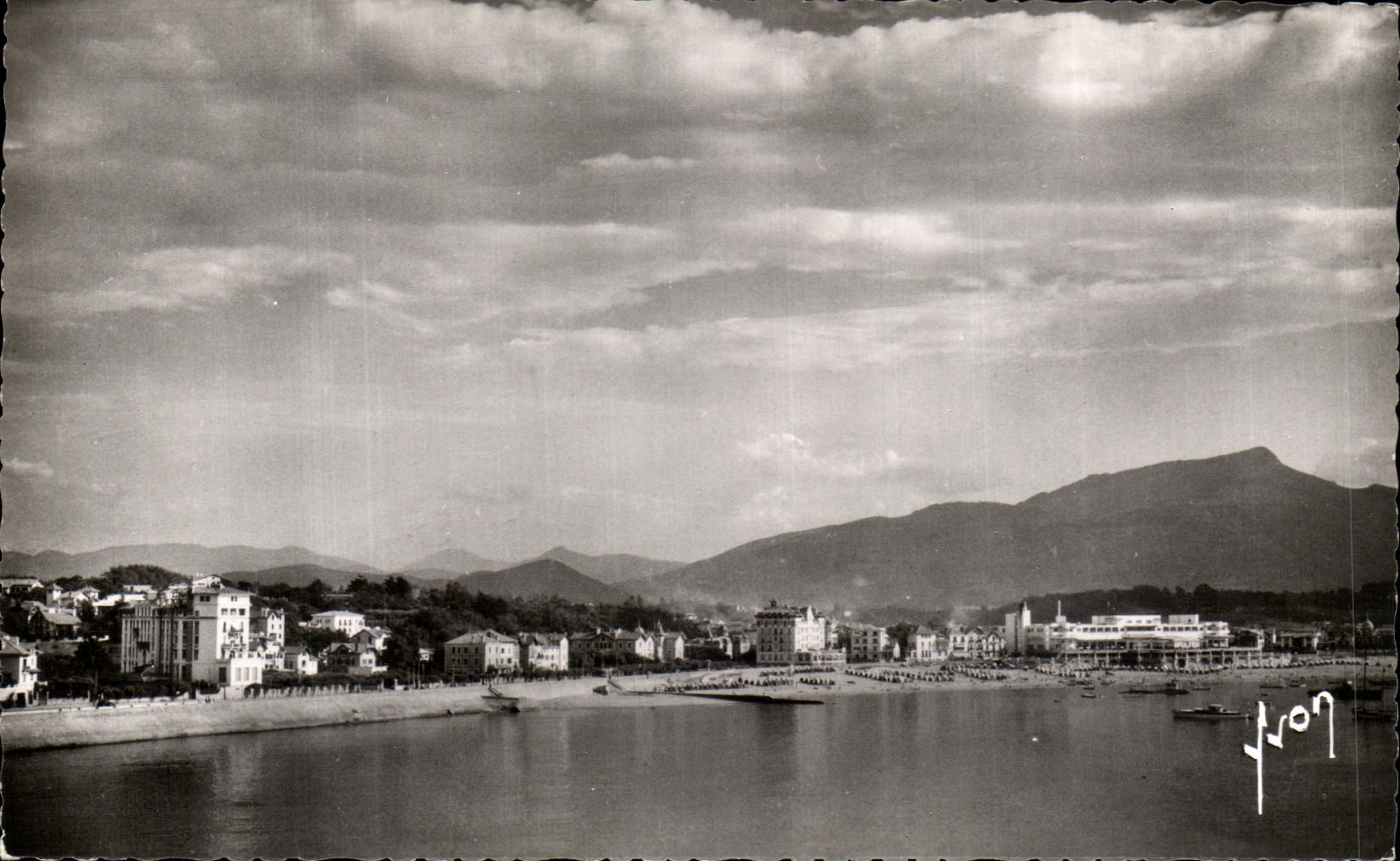 CPSM Saint Jean De Luz the Beach and Mountain of Rhune