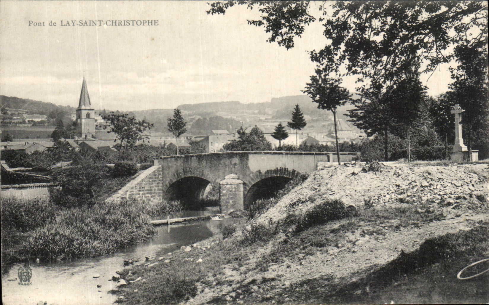 CPA Bridge De Lay Saint Christophe