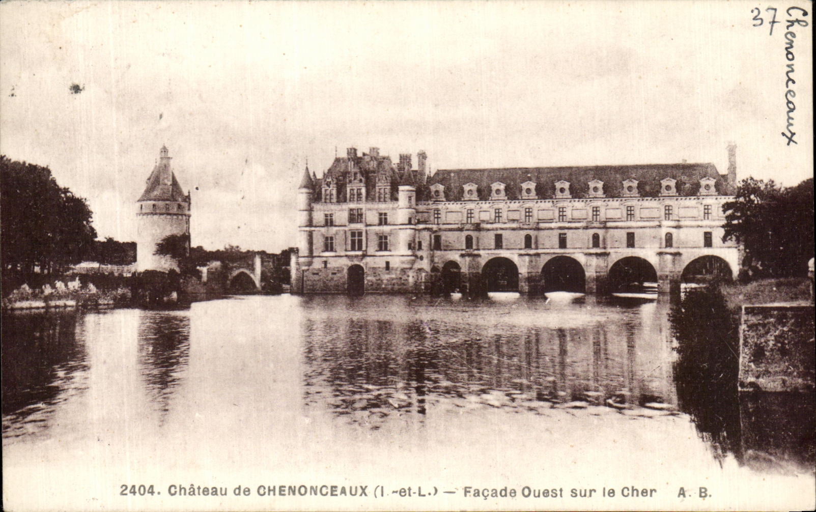 Castillo de CPA del ataque frontal occidental de Chenonceaux en costoso