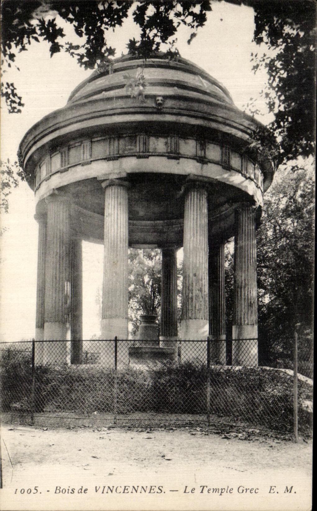 CPA Wood of Vincennes the Greek Temple