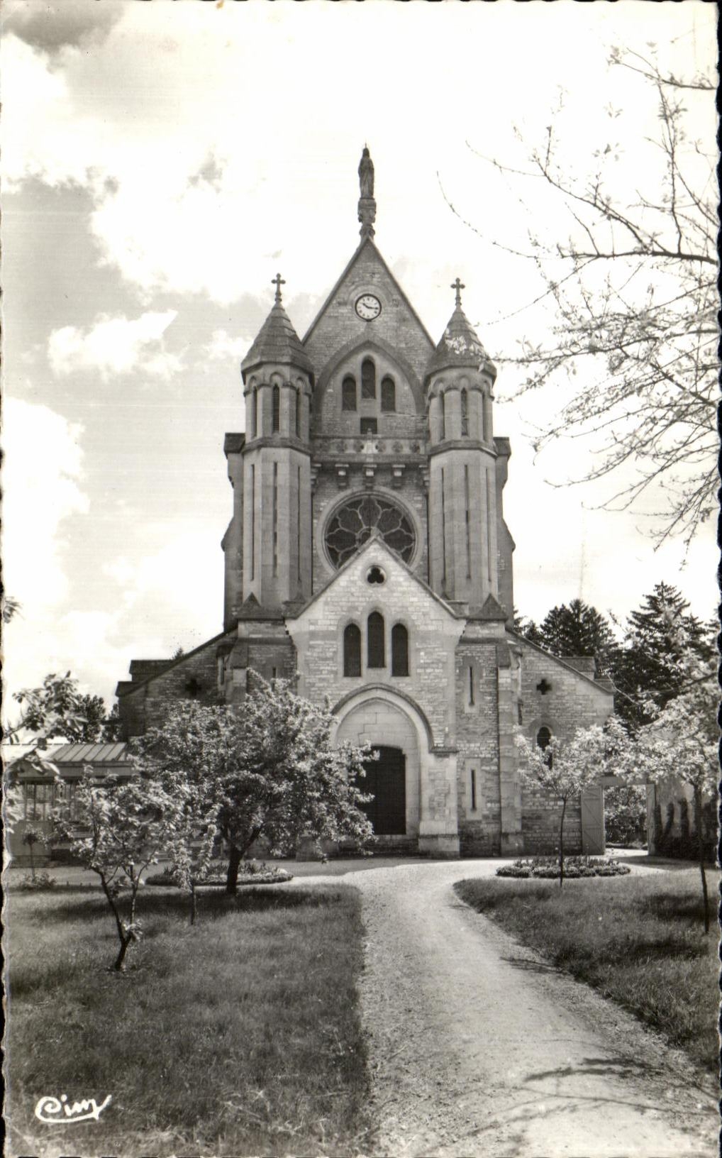 CPA Old Abbey of co Dove the Sens Convalescent home Frontage of the Vault
