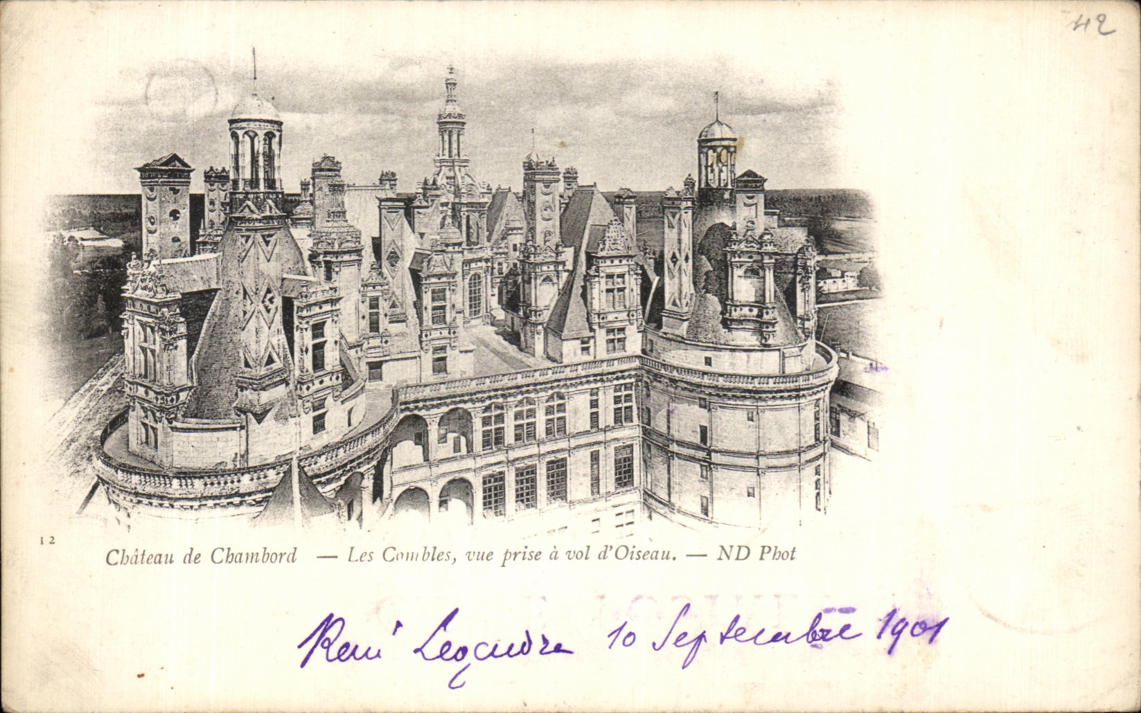 CPA Chateau de Chambord Les Combles vue prise a vol d'Oiseau 