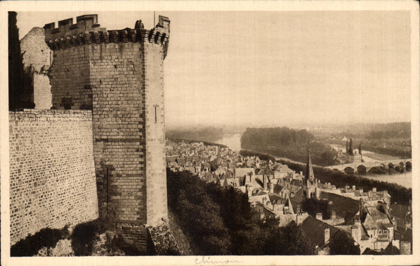 CPA Soft France Loire ch4ateau Chinon View Of the City Taken Of the Castle