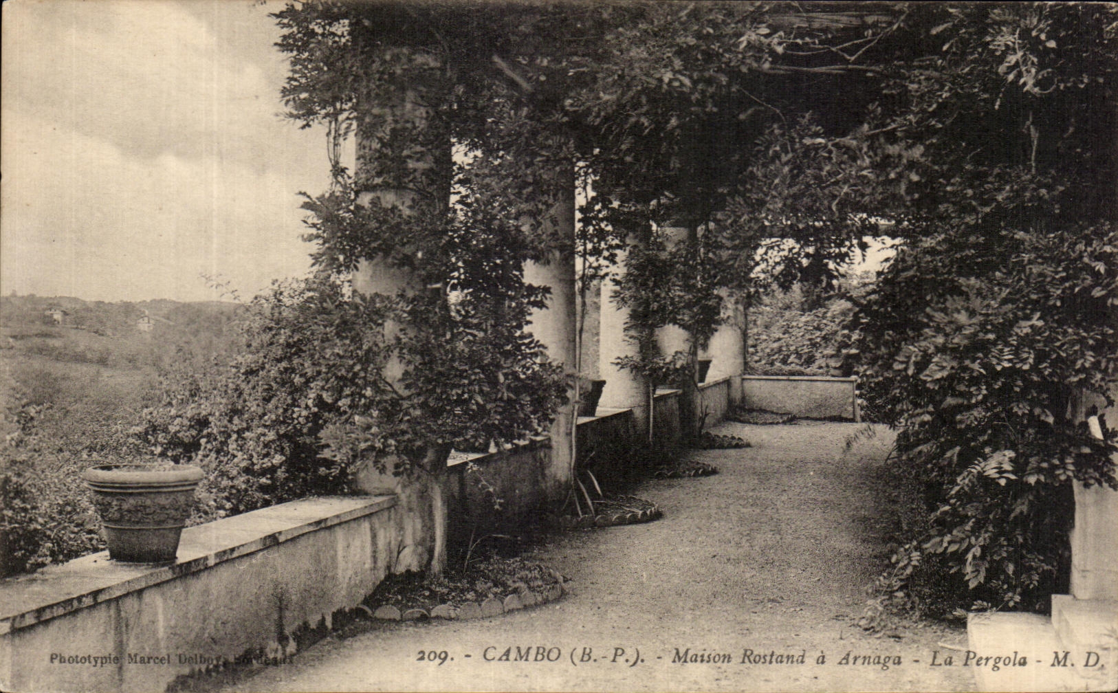 CPA Cambo Maison Rostand has Arnaga the Pergola