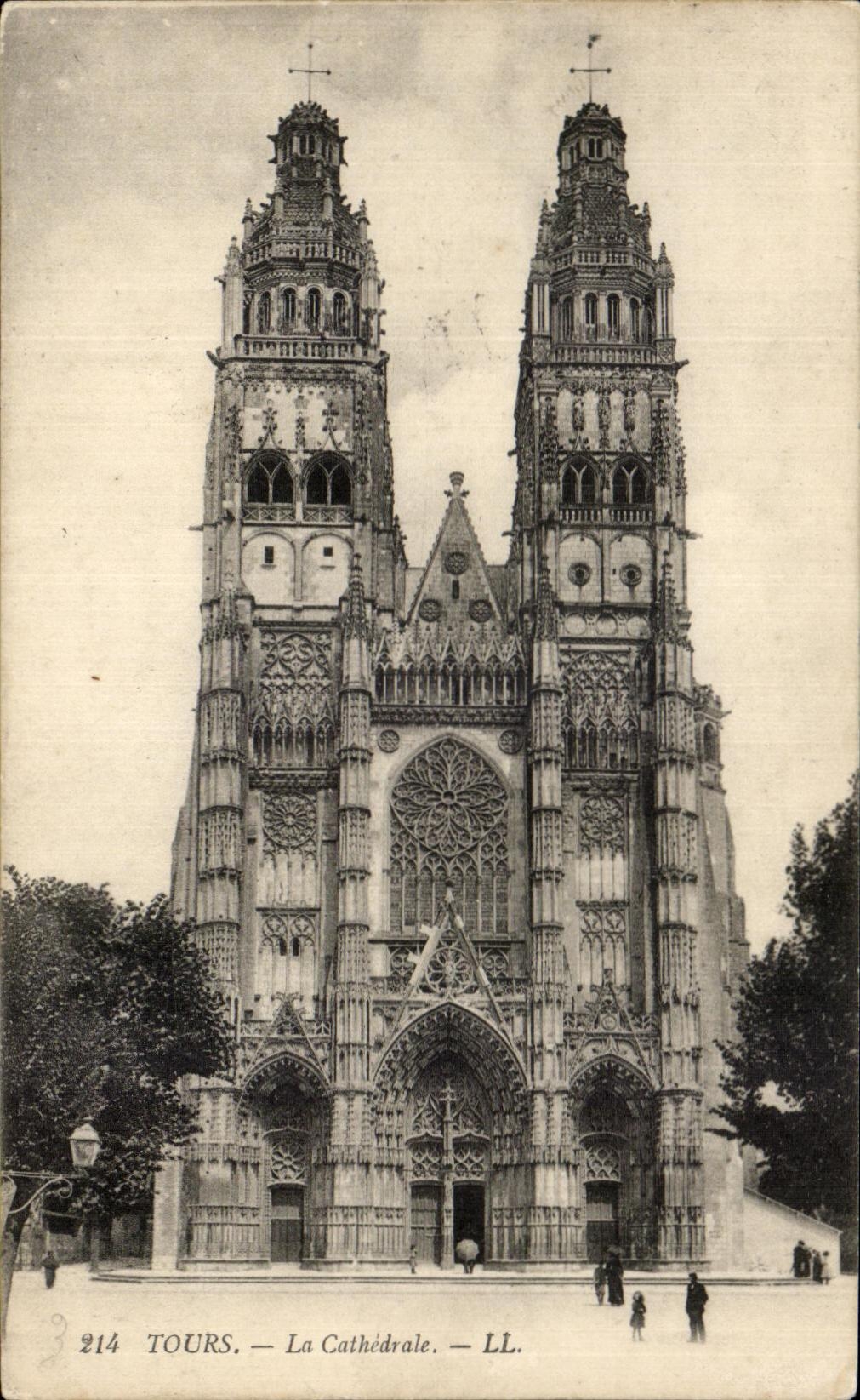 CPA Tours La Cathedrale