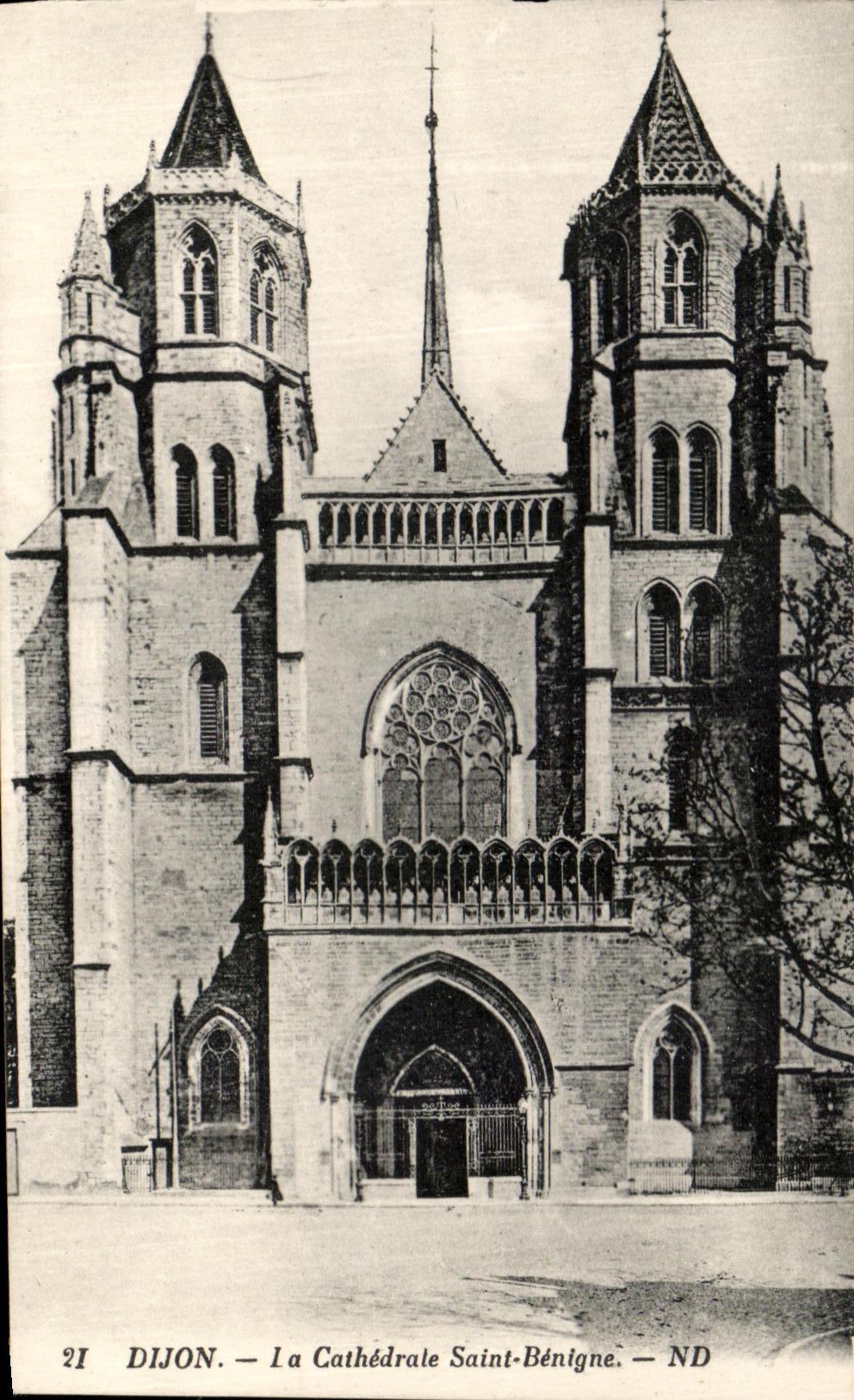 CPA Dijon the Cathedral Saint Benign