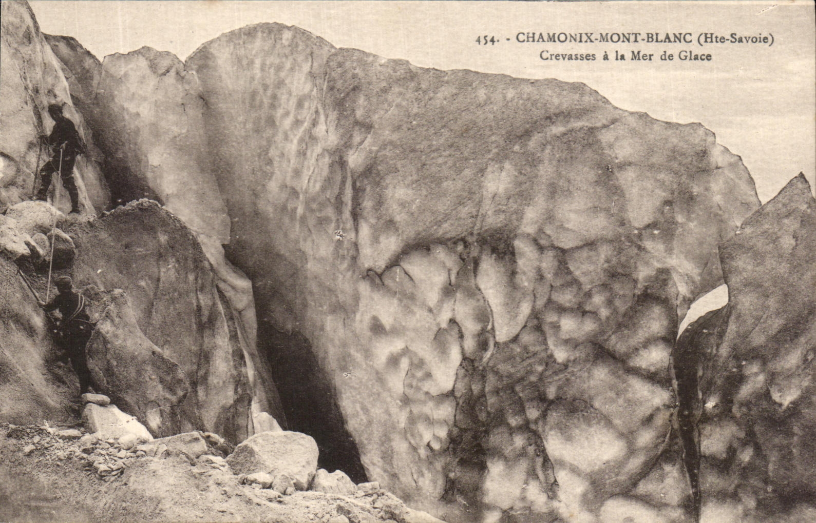 CPA Chamonix Mont Blanc Cracks with the Sea of Ice