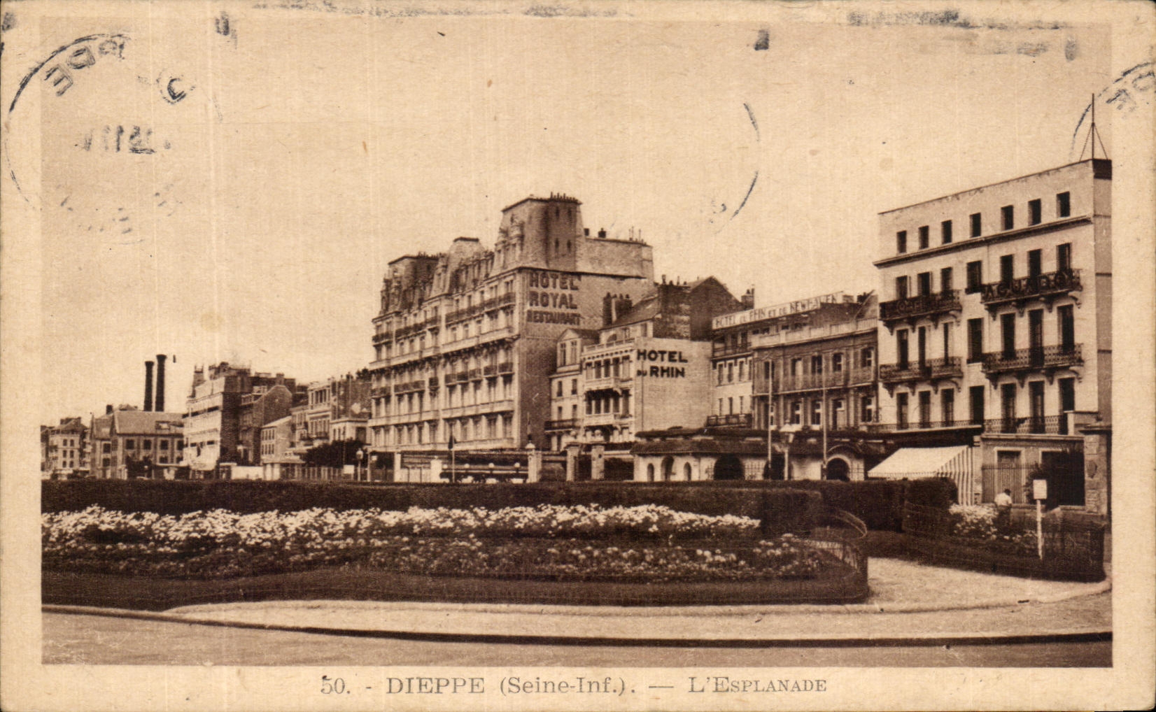 CPA Dieppe la explanada