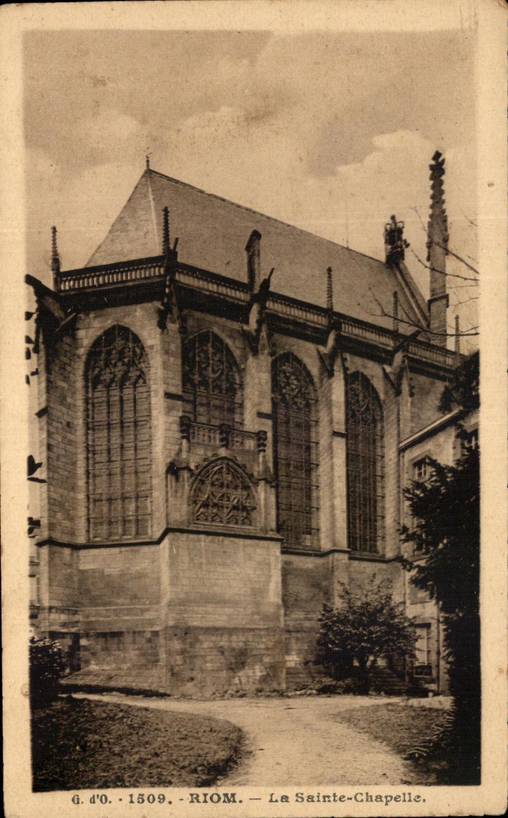 CPA Riom La Sainte Chaelle