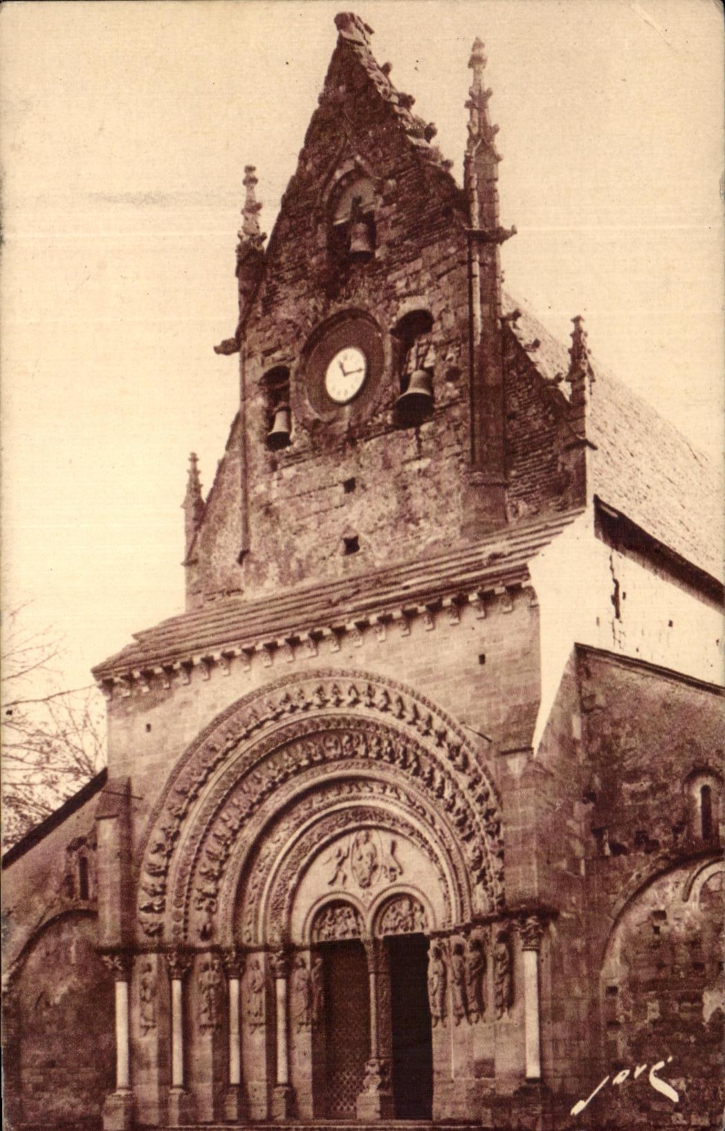 CPA Morlaas Close Pau Old Capital in Bearn the Church Gate Byzantine Style romano